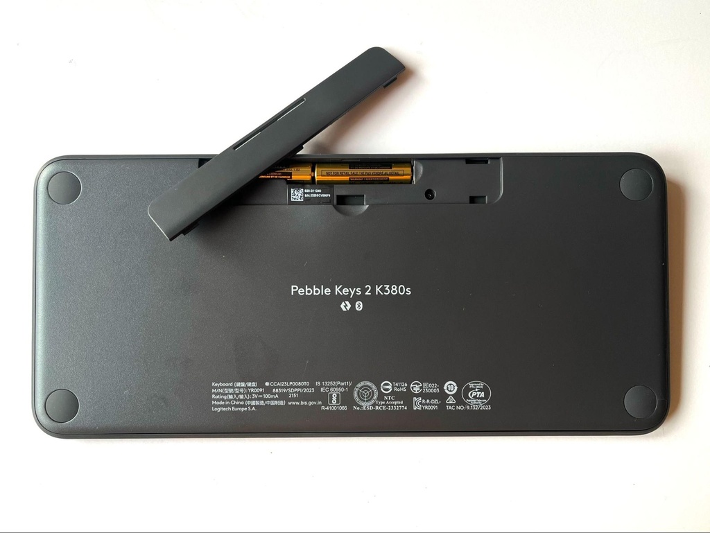 TECLADO LOGITECH PEBBLE KEYS 2 K380S BT5.4 ESPAÑOL NEGRO